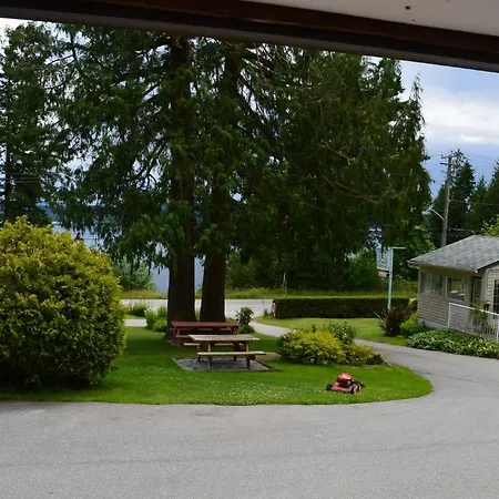 Seaside Villa Motel & Rv Park Powell River Room photo